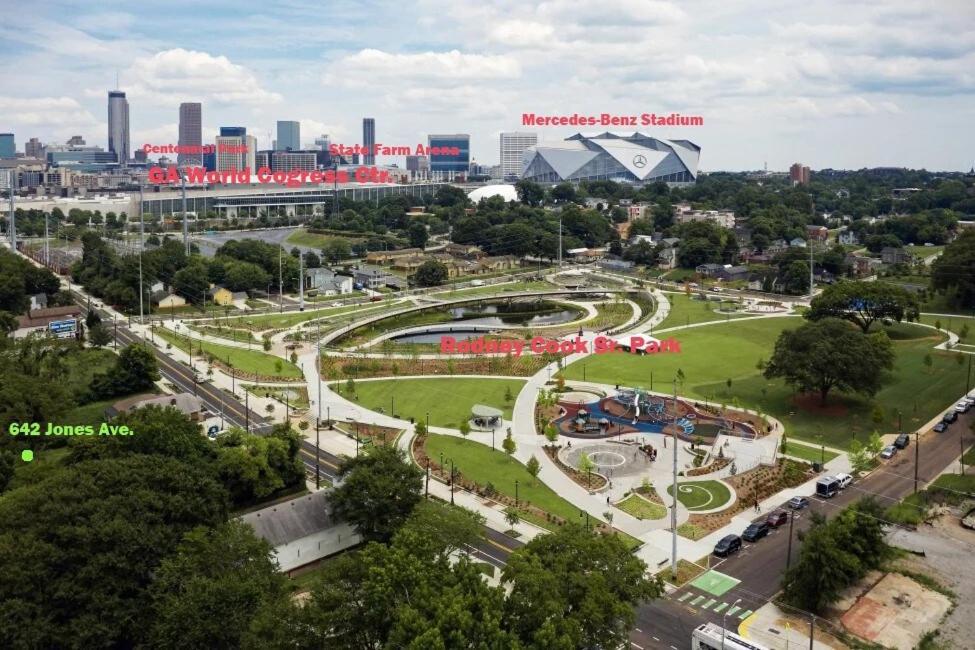 Villa Walkable! Mins From Stadium, Gwcc, Aquarium Atlanta
