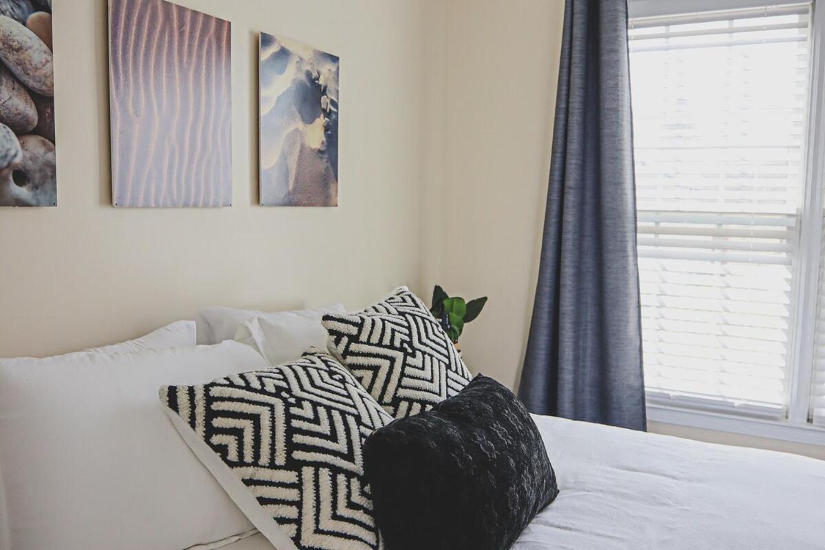 Villa Walkable! Mins From Stadium, Gwcc, Aquarium