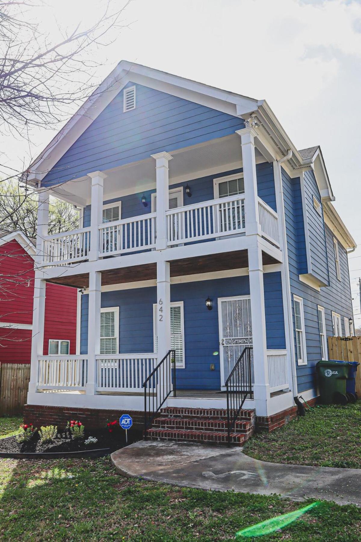 Villa Walkable! Mins From Stadium, Gwcc, Aquarium Atlanta
